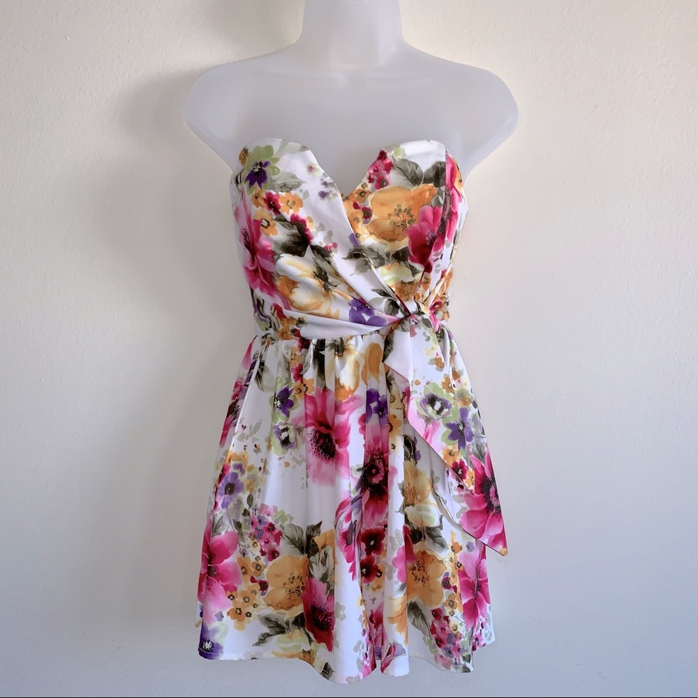 NWT Gorgeous Mustard Seed for Francesca’s Floral Print Romper w/ Side Tie - Sz S